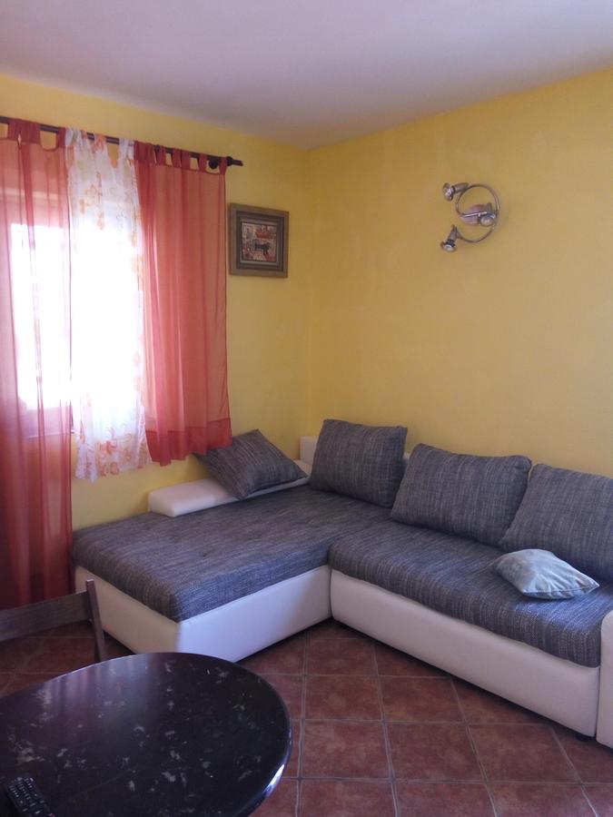 Apartments Leon Ражанац Экстерьер фото